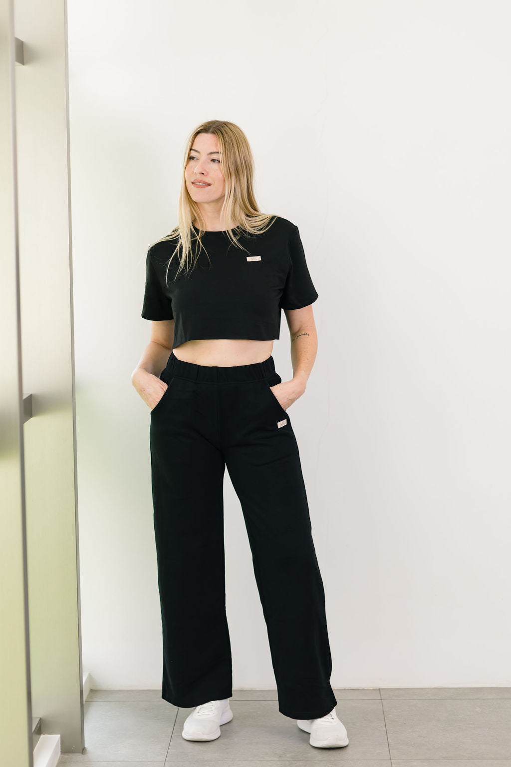 BASIC T-SHIRT BLACK