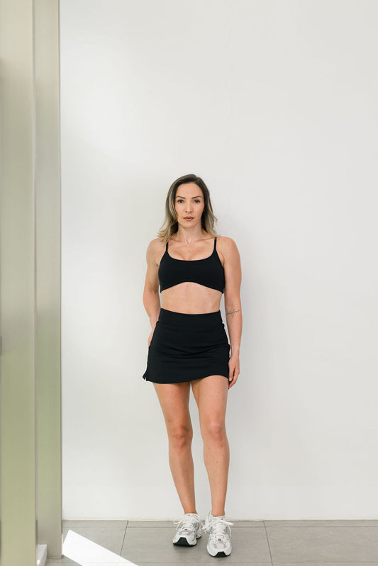 STRAIGHT FORM SKIRT BLACK